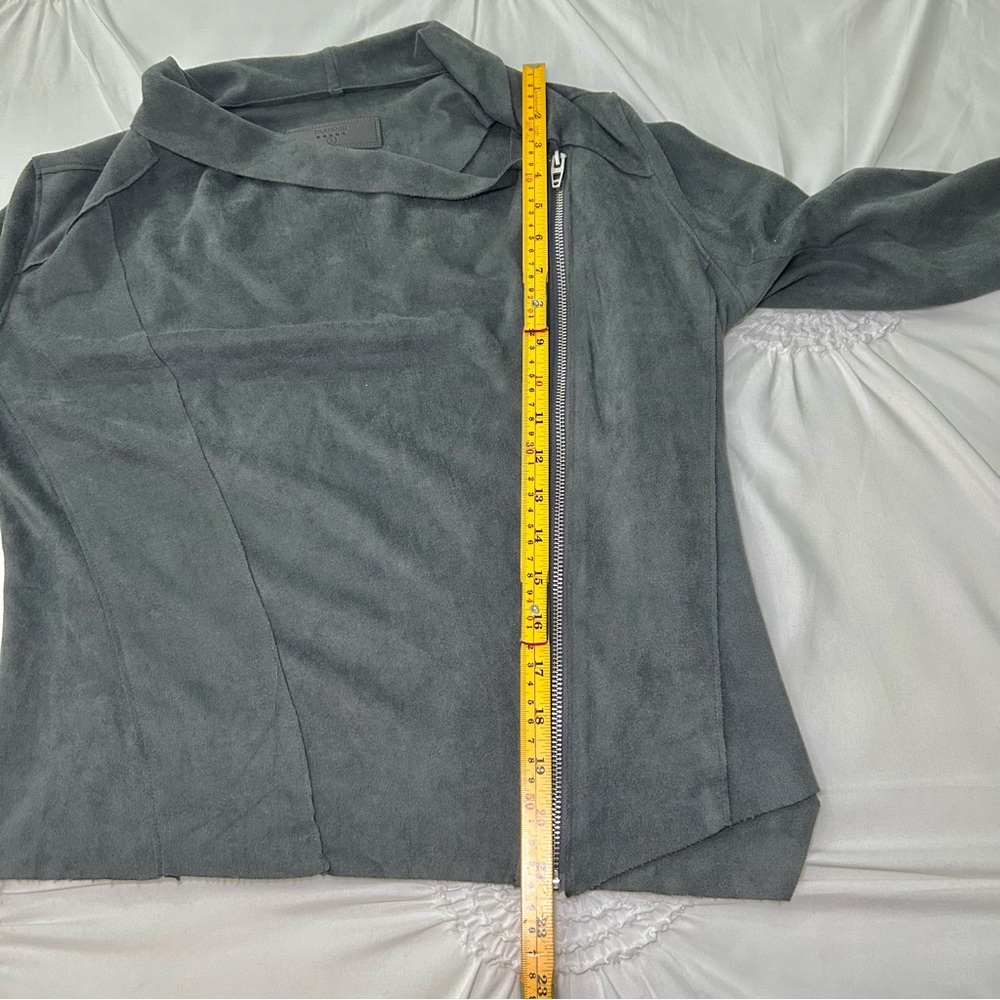 BlankNYC Gray Asymmetrical Zip Drape Front Faux Suede Jacket Size Small - Picture 8 of 13
